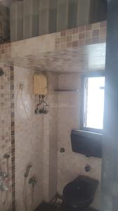 Bathroom Image of 650 Sq.ft 1 BHK Apartment / Flat for sale in Kandivali West Mumbai for Rs. 12000000