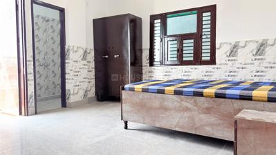Bedroom Image of 390 Sq.ft 1 RK Independent House for rent in Sector 44 Noida for Rs. 12500