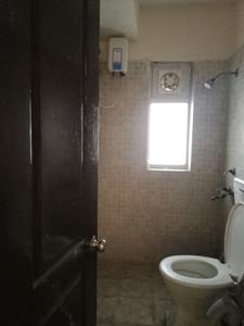 Common Bathroom Image of 1285 Sq.ft 3 BHK Apartment / Flat for sale in Paras Tierea, Sector 137 Noida for Rs. 10600001
