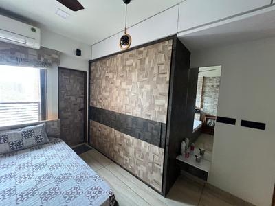 Bedroom Image of 2560 Sq.ft 4 BHK Apartment / Flat for sale in Sun Skypark, Ambli Ahmedabad for Rs. 25000000