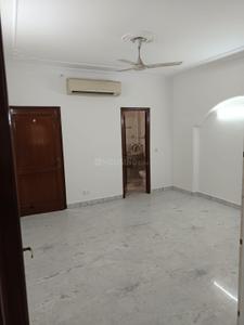 Hall Image of 1600 Sq.ft 3 BHK Apartment / Flat for sale in DDA Flats Sarita Vihar, Sarita Vihar New Delhi for Rs. 35000000