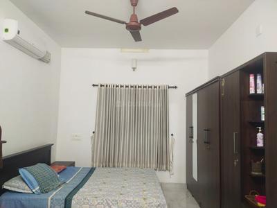 Bedroom Image of 2300 Sq.ft 3 BHK Independent House for rent in Vyttila Kochi for Rs. 45000