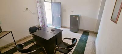 Image of 900 Sq.ft 2 BHK Builder Floor for rent in Ramesh Nagar, New Delhi for Rs. 35000