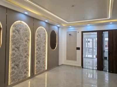 Living Room Image of 1050 Sq.ft 3 BHK Apartment / Flat for sale in Saarthi Estonia Homes by Saarthi Properties And Builder, Uttam Nagar New Delhi for Rs. 10500000