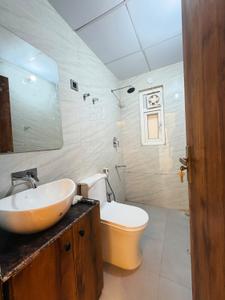 Bathroom Image of 1250 Sq.ft 3 BHK Apartment / Flat for sale in Sector 73 Noida for Rs. 5200000