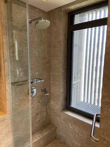 Bathroom Image of 4200 Sq.ft 4 BHK Apartment / Flat for sale in Juhu Mumbai for Rs. 170000000