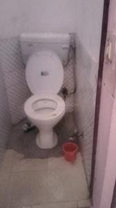 Bathroom Image of 430 Sq.ft 2 BHK Builder Floor for sale in Laxmi Nagar New Delhi for Rs. 2500000