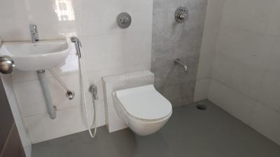 Image of 640 Sq.ft 2 BHK Apartment / Flat for sale in Shree Sai D N Nagar Shivneri CHS Ltd, Andheri West, Mumbai for Rs. 21500000