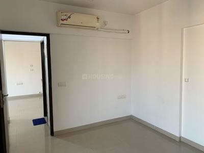 Bedroom Image of 1320 Sq.ft 3 BHK Apartment / Flat for rent in Rustomjee Azziano, Thane West Thane for Rs. 68000