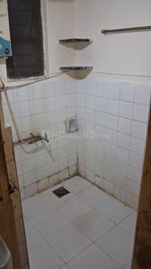 Bathroom Image of 650 Sq.ft 1 BHK Apartment / Flat for rent in Erandwane Pune for Rs. 26000