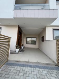 Image of 3700 Sq.ft 4 BHK Independent House for sale in Nipania, Indore for Rs. 32500001