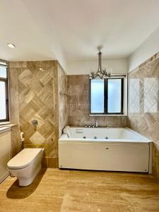Image of 6000 Sq.ft 4 BHK Duplex for sale in Juhu, Mumbai for Rs. 420000000