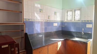 Kitchen Image of 650 Sq.ft 1 BHK Builder Floor for rent in Arakere Bengaluru for Rs. 20000