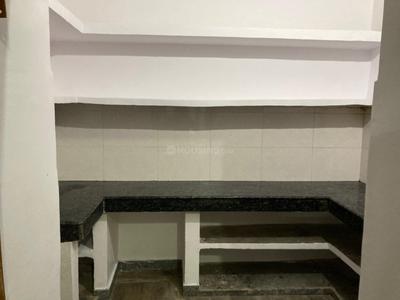 Kitchen Image of 1000 Sq.ft 2 BHK Builder Floor for rent in Indira Nagar Lucknow for Rs. 12000