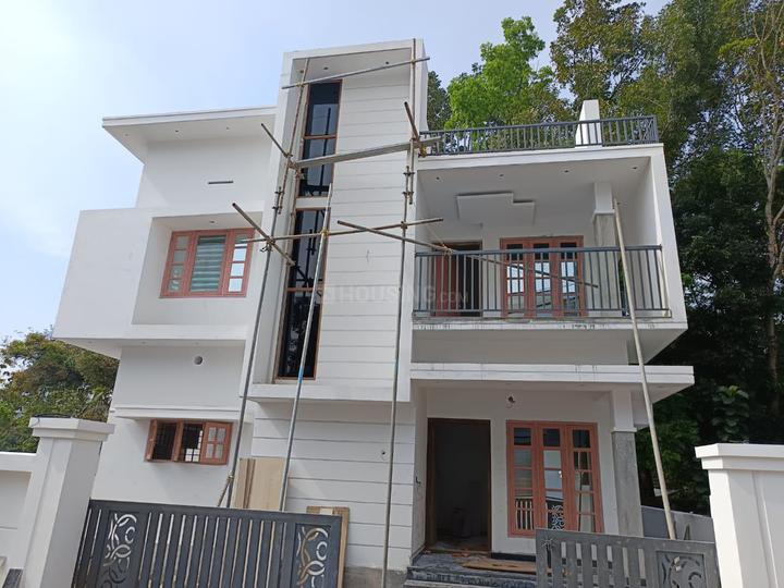 Pukkattupady Main Image 1