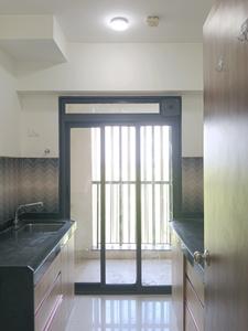 Kitchen Image of 900 Sq.ft 2 BHK Apartment / Flat for rent in Lodha Splendora, Kasarvadavali Thane for Rs. 28000