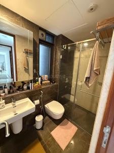 Bathroom Image of 900 Sq.ft 1 BHK Apartment / Flat for rent in Lodha Seamont , Malabar Hill Mumbai for Rs. 175000