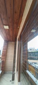 Balcony Image of 950 Sq.ft 3 BHK Builder Floor for sale in Laxmi Nagar New Delhi for Rs. 10500000