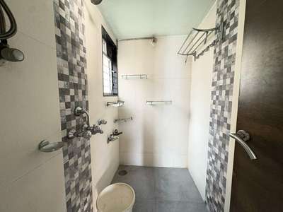 Bathroom Image of 650 Sq.ft 1 BHK Apartment / Flat for rent in Thakurli Thane for Rs. 15000