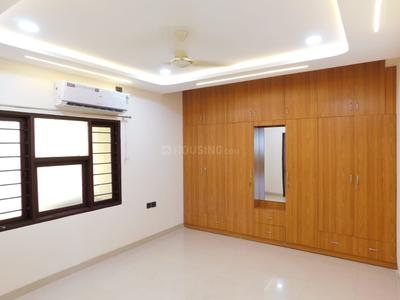 Bedroom Image of 1755 Sq.ft 3 BHK Apartment / Flat for rent in IVR Hill Ridge Springs, Gachibowli Hyderabad for Rs. 60000