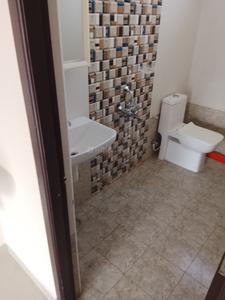 Bathroom Image of 1000 Sq.ft 2 BHK Apartment / Flat for rent in Perambur Chennai for Rs. 28000