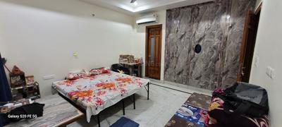 Bedroom Image of Vivek in Beta II Greater Noida, Rampur Jagir