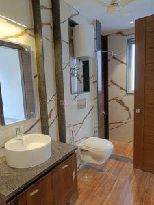 Bathroom Image of 4500 Sq.ft 4 BHK Builder Floor for sale in DLF City Phase 1, DLF Phase 1 Gurgaon for Rs. 90000000