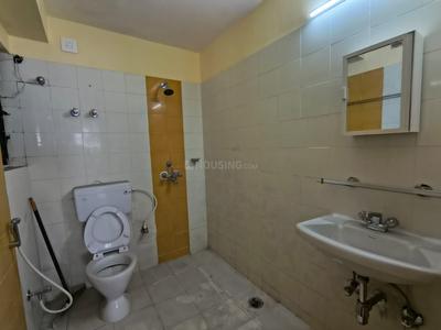 Bathroom Image of 1300 Sq.ft 3 BHK Apartment / Flat for sale in Diamond City West, Sarsuna Kolkata for Rs. 7800000