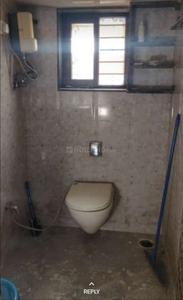 Bathroom Image of 890 Sq.ft 2 BHK Apartment / Flat for sale in  Kailash Tower, Powai Mumbai for Rs. 16500000