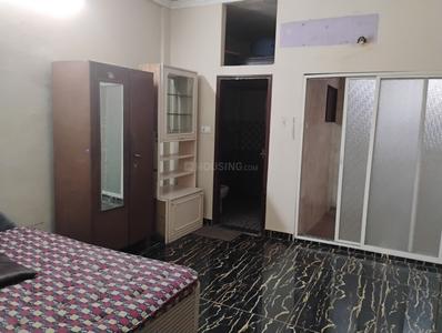 Bedroom Image of 650 Sq.ft 1 BHK Apartment / Flat for rent in Khatiwala Tank Indore for Rs. 15000