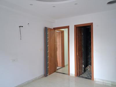 Bedroom Image of 1900 Sq.ft 4 BHK Apartment / Flat for sale in Malik Hindustan Apartment, Sector 104 Noida for Rs. 8100000