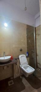 Bathroom Image of 550 Sq.ft 1 BHK Apartment / Flat for rent in Solitaire Heights, Malad West Mumbai for Rs. 40000