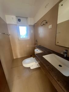 Bathroom Image of 1580 Sq.ft 2.5 BHK Apartment / Flat for sale in Puri Emerald Bay, Sector 104 Gurgaon for Rs. 24000000