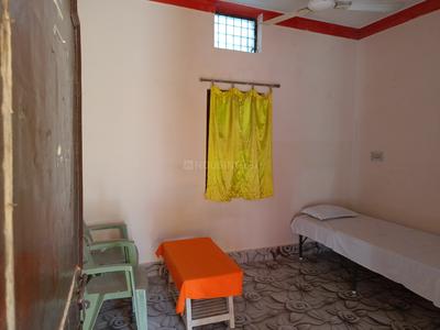 Bedroom Image of 800 Sq.ft 2 BHK Apartment / Flat for rent in Muni Ki Reti Rishikesh for Rs. 12000