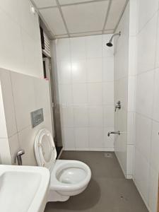 Image of 550 Sq.ft 1 BHK Apartment / Flat for rent in Kasarvadavali, Thane for Rs. 18001