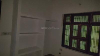 Bedroom Image of 900 Sq.ft 2 BHK Independent House for rent in Fazullaganj Lucknow for Rs. 10000