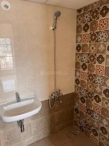 Bathroom Image of 790 Sq.ft 2 BHK Apartment / Flat for rent in Mahindra Happinest Tathawade, Tathawade Pune for Rs. 24500