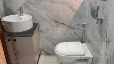 Image of 1800 Sq.ft 4 BHK Apartment / Flat for sale in Vasant Kunj, New Delhi for Rs. 17700000
