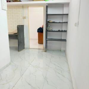 Kitchen Image of 650 Sq.ft 1 BHK Apartment / Flat for rent in Jawaharlal Housing Society Solapur for Rs. 10000