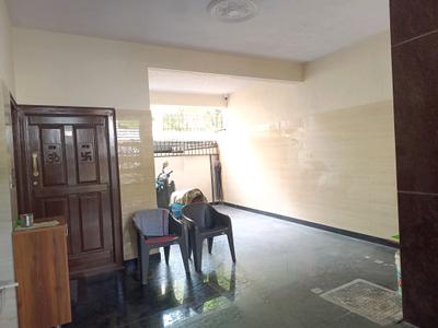 Car Garage Image of 600 Sq.ft 2 BHK Apartment / Flat for rent in Malleswaram Bengaluru for Rs. 25000