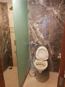 Bathroom Image of 2240 Sq.ft 4 BHK Apartment / Flat for sale in Chembur Mumbai for Rs. 60000000
