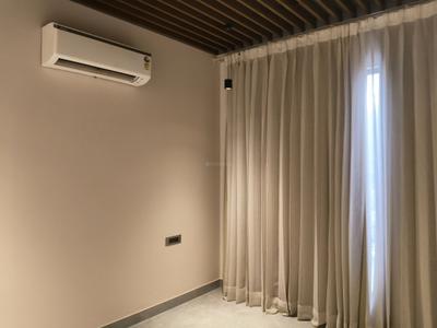 Bedroom Image of 3800 Sq.ft 4.5 BHK Builder Floor for sale in Palm Floors Sushant Lok 1, Sushant Lok Phase 1 Gurgaon for Rs. 60000000