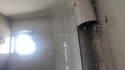 Bathroom Image of 1200 Sq.ft 1 BHK Independent House for rent in Mothrowala Dehradun for Rs. 15000