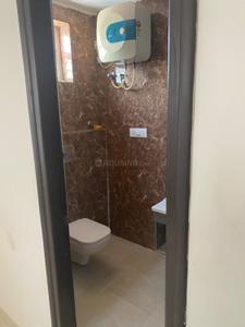 Bathroom Image of 1500 Sq.ft 3 BHK Builder Floor for rent in Kalyan Nagar Bengaluru for Rs. 50000