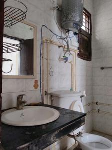 Bedroom Two Image of 1200 Sq.ft 2 BHK Builder Floor for rent in Ansal Executive Residency, Sector 57 Gurgaon for Rs. 35000