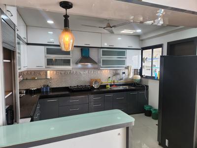 Kitchen Image of 2500 Sq.ft 3 BHK Apartment / Flat for rent in Atlanta Aura, Nipania Indore for Rs. 75000