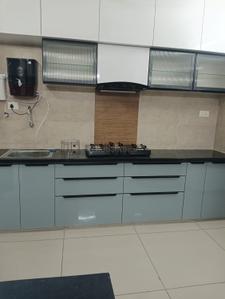 Kitchen Image of 1705 Sq.ft 3 BHK Apartment / Flat for rent in Darshanam Central Park, Sayajiganj Vadodara for Rs. 45000