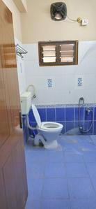 Bathroom Image of 1720 Sq.ft 3 BHK Apartment / Flat for sale in Himayat Nagar Hyderabad for Rs. 12000000