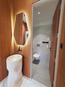 Image of 2700 Sq.ft 4 BHK Apartment / Flat for sale in New Alkapuri, Vadodara for Rs. 18500000