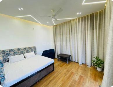 Bedroom Image of 2000 Sq.ft 2 BHK Independent House for rent in Aarone York Villa, County Walk Township Indore for Rs. 50000